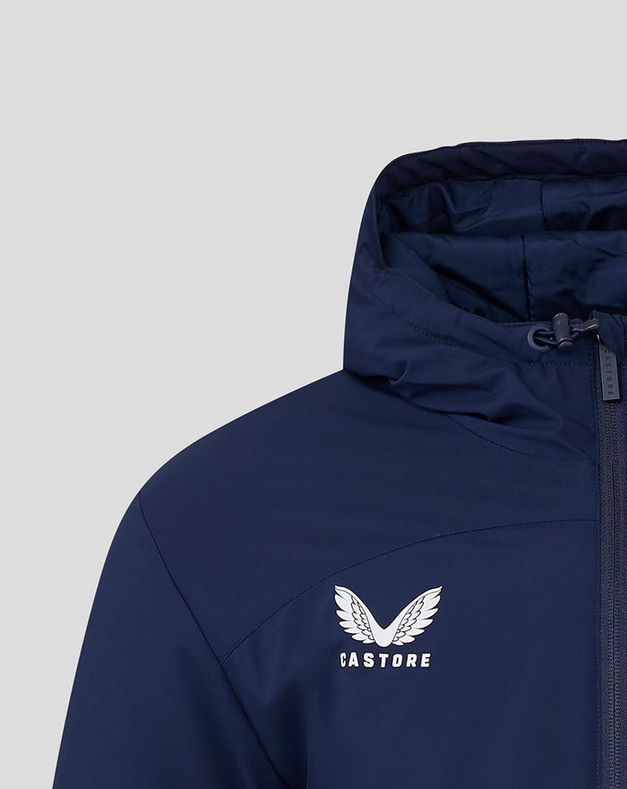 Navy Lancashire bench jacket close up of shoulder with Castore zipper pull
